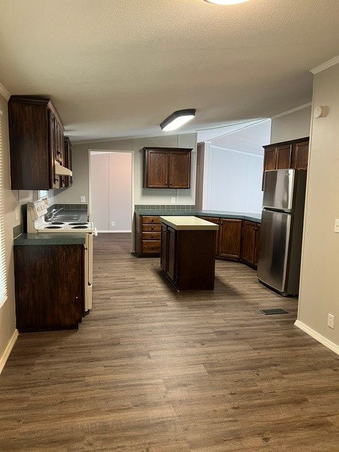 16469 Spring Rain Court Conroe, TX 77302 - Photo 7 of 18 Island for even more counter space