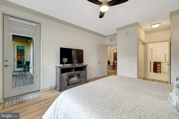 $629,900 | 10755 Fairgrounds Drive, Unit 125, Fairfax, VA 22030