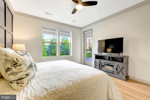$629,900 | 10755 Fairgrounds Drive, Unit 125, Fairfax, VA 22030