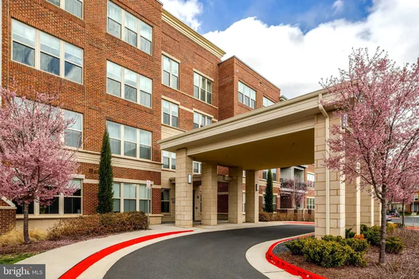 $629,900 | 10755 Fairgrounds Drive, Unit 125, Fairfax, VA 22030
