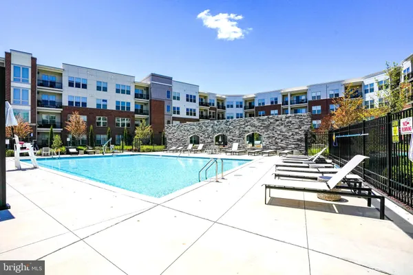 $629,900 | 10755 Fairgrounds Drive, Unit 125, Fairfax, VA 22030