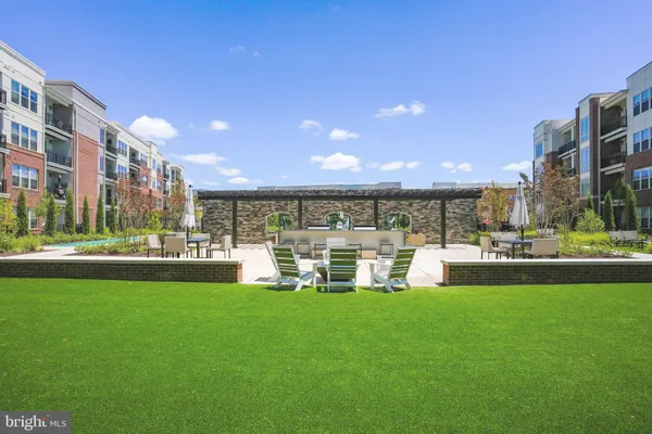 $629,900 | 10755 Fairgrounds Drive, Unit 125, Fairfax, VA 22030