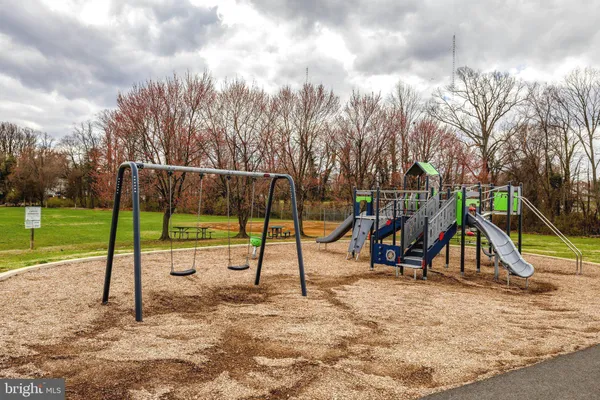 $629,900 | 10755 Fairgrounds Drive, Unit 125, Fairfax, VA 22030