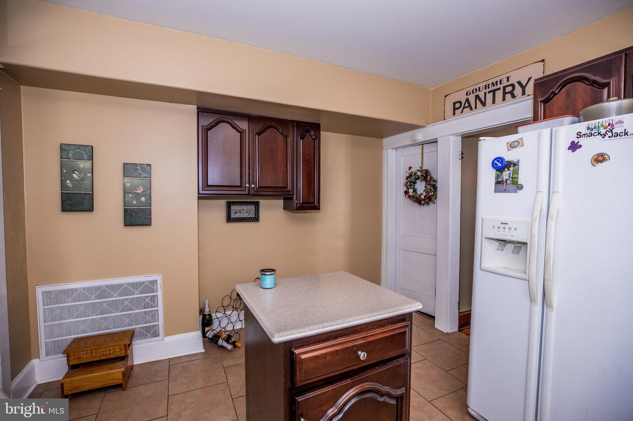 305 South Cedar Street Lititz, PA 17543 - Photo 11 of 26