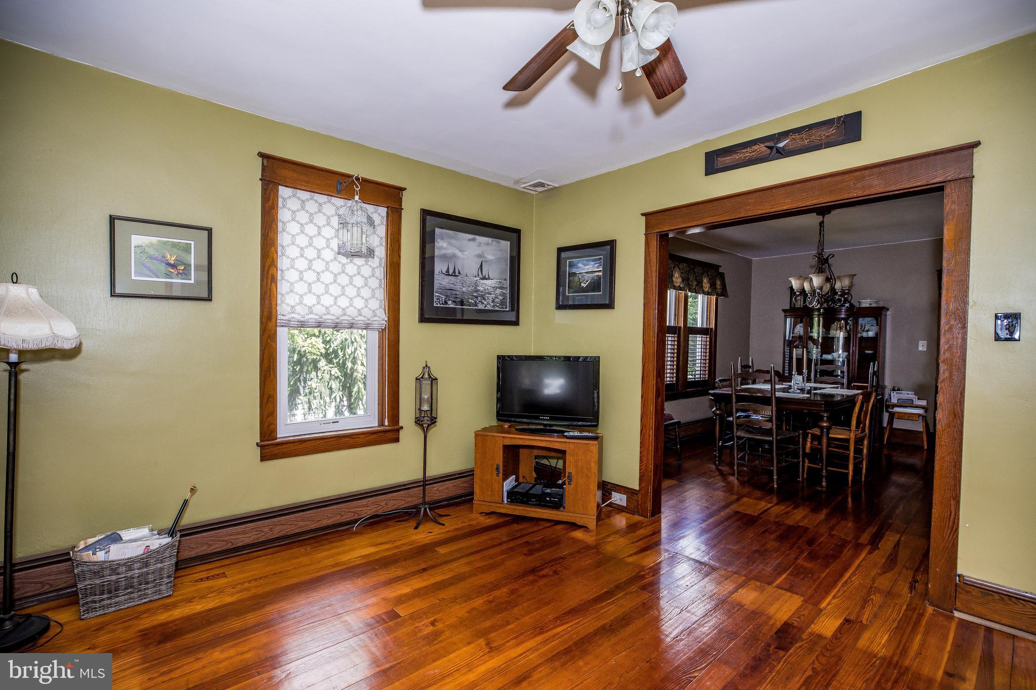 305 South Cedar Street Lititz, PA 17543 - Photo 4 of 26
