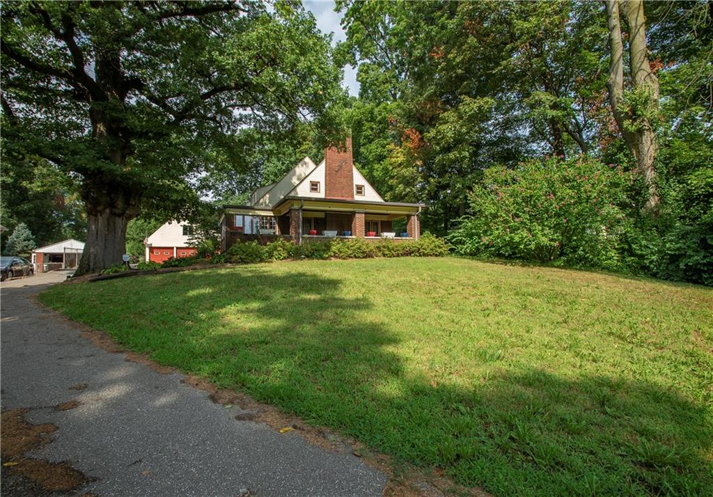 3708 Brill Road Indianapolis, IN 46227 - Photo 4 of 37 Gallery Image 4