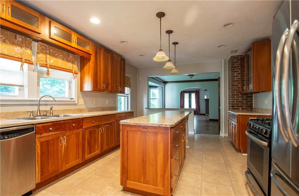 3708 Brill Road Indianapolis, IN 46227 - Photo 6 of 37 Gallery Image 6