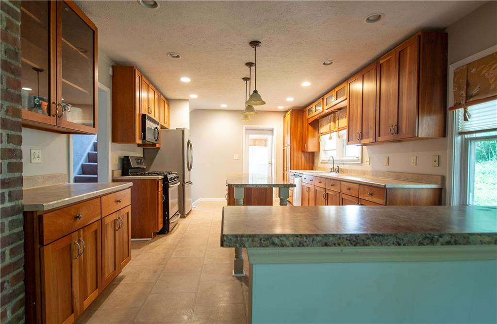 3708 Brill Road Indianapolis, IN 46227 - Photo 7 of 37 Gallery Image 7