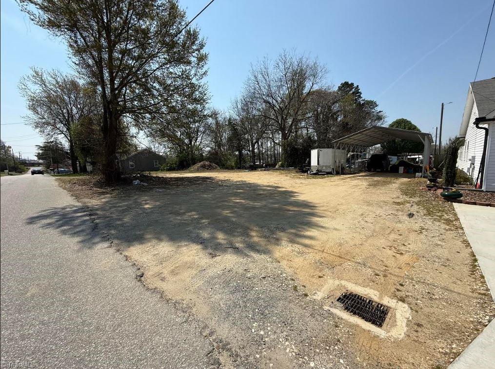 2406 Dane Street High Point, NC 27263 - Photo 2 of 4