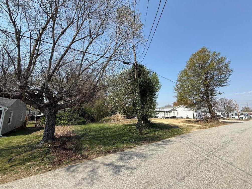 2406 Dane Street High Point, NC 27263 - Photo 3 of 4