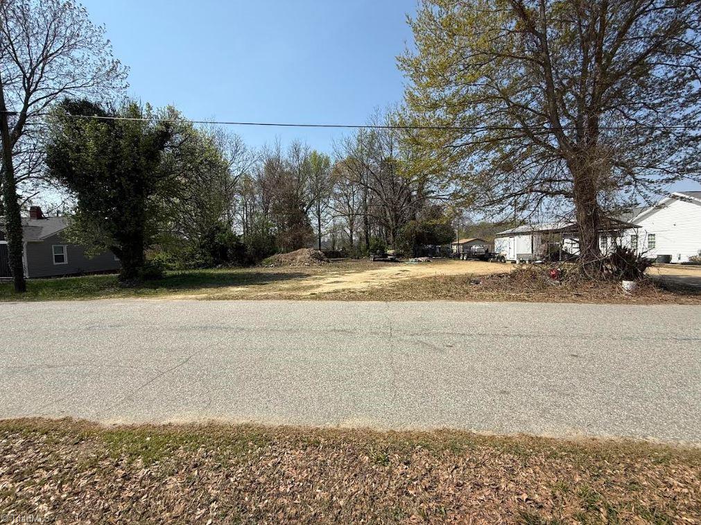 2406 Dane Street High Point, NC 27263 - Photo 4 of 4
