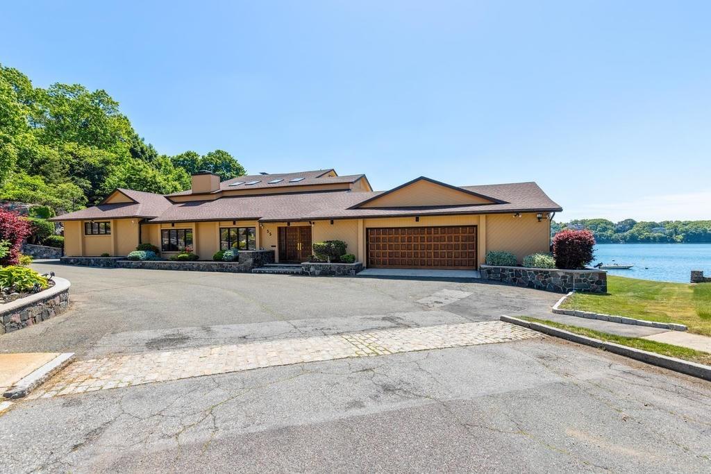 35 Belleau Road Salem, MA 01970 - Photo 1 of 42