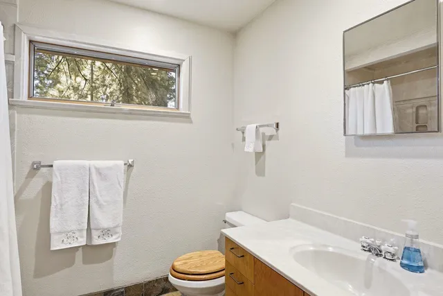 $1,095,000 | 724 North Shore Boulevard, Kings Beach, CA 96143