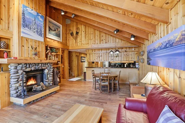 $1,095,000 | 724 North Shore Boulevard, Kings Beach, CA 96143