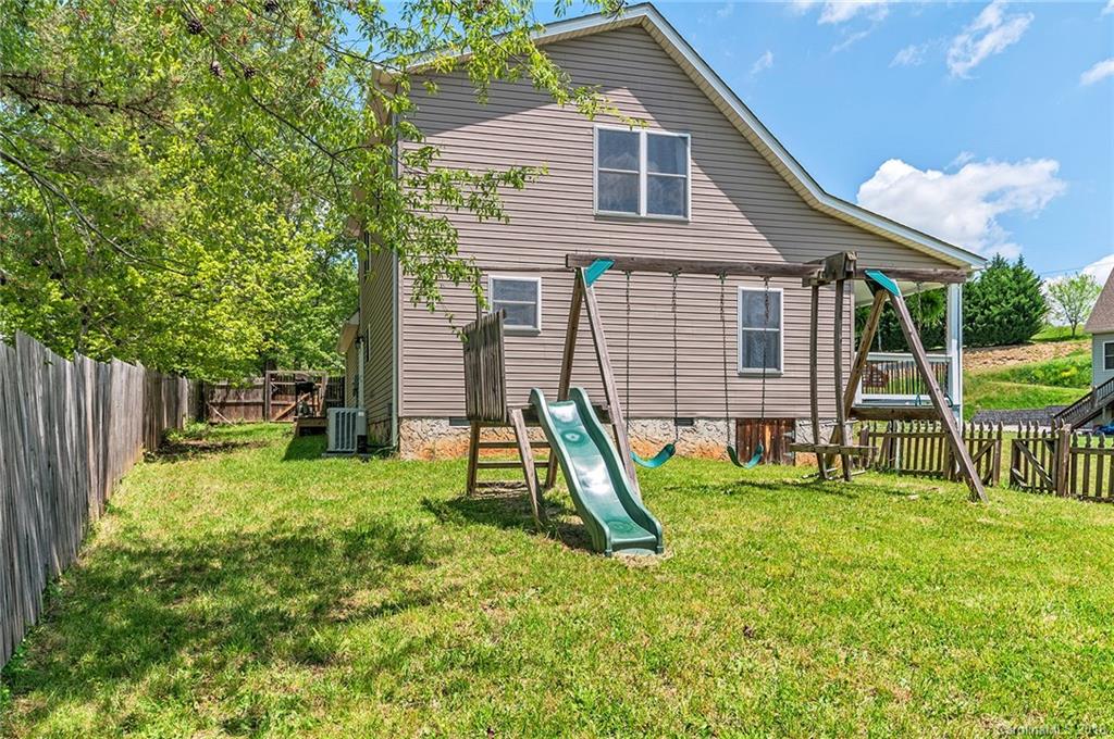 3 Alexander Ridge Drive Leicester, NC 28748 - Photo 16 of 18 Gallery Image 16