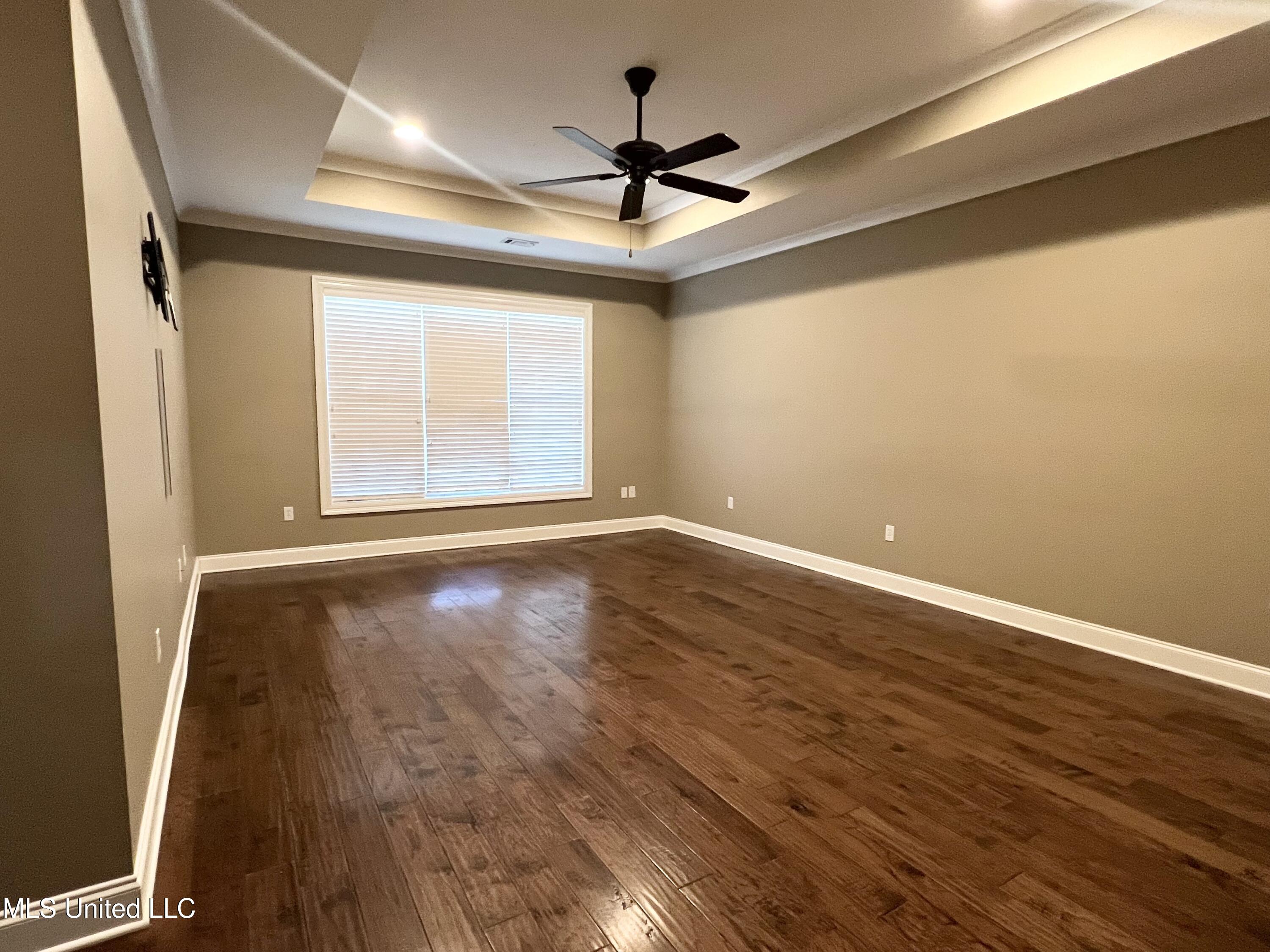 7869 Magnolia Loop Pass Christian, MS 39571 - Photo 18 of 49 IMG_E4803