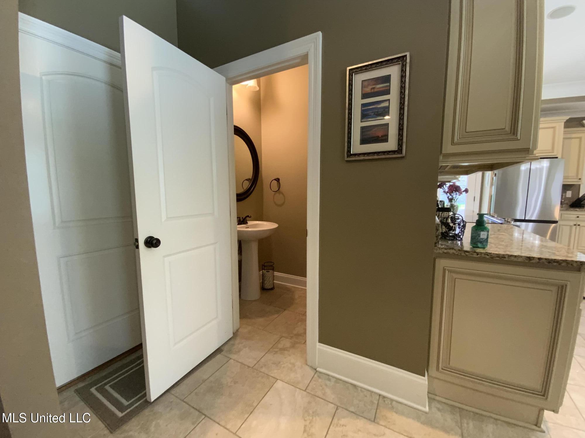 7869 Magnolia Loop Pass Christian, MS 39571 - Photo 30 of 49 IMG_7580