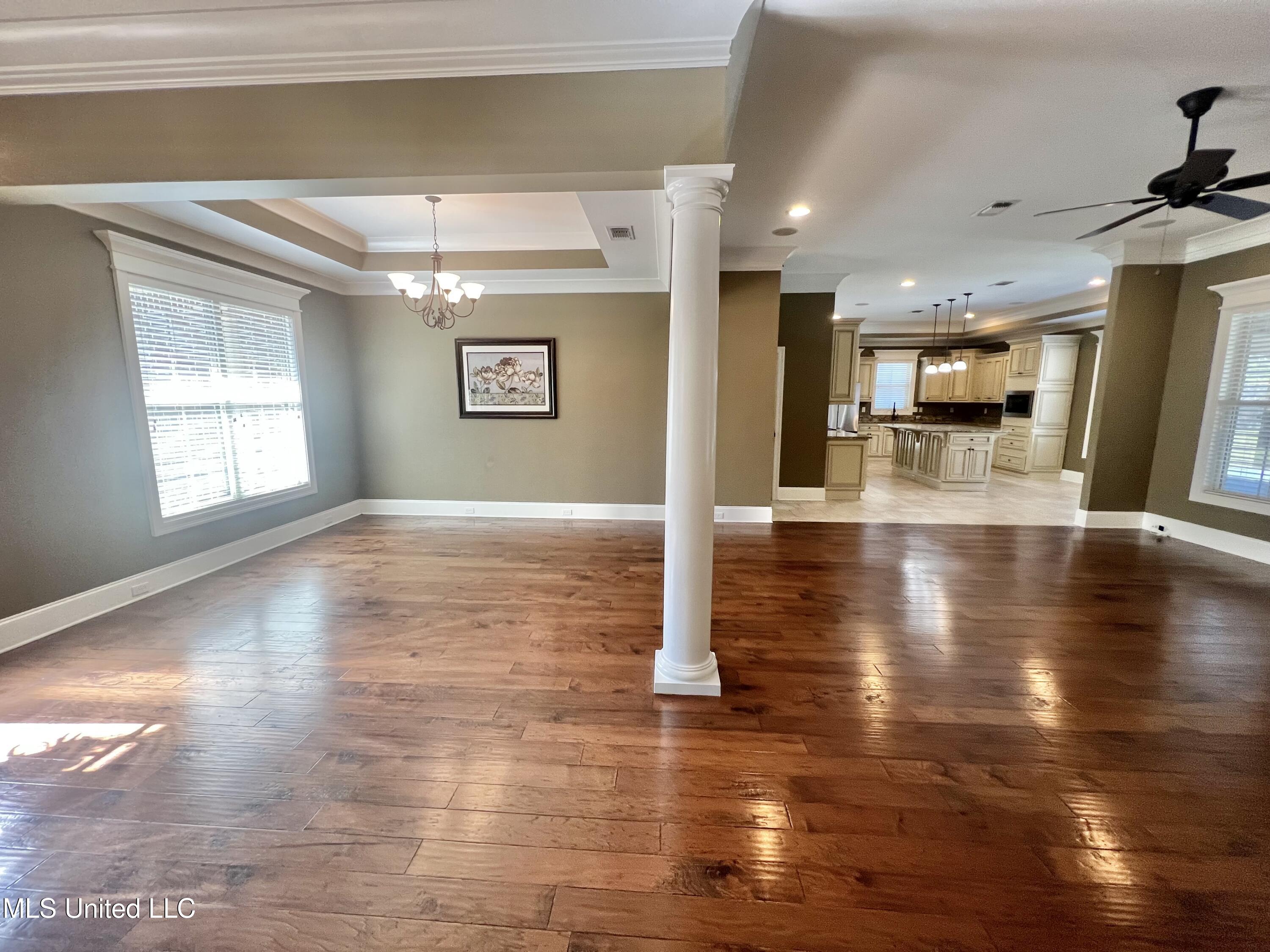 7869 Magnolia Loop Pass Christian, MS 39571 - Photo 3 of 49 IMG_E4781