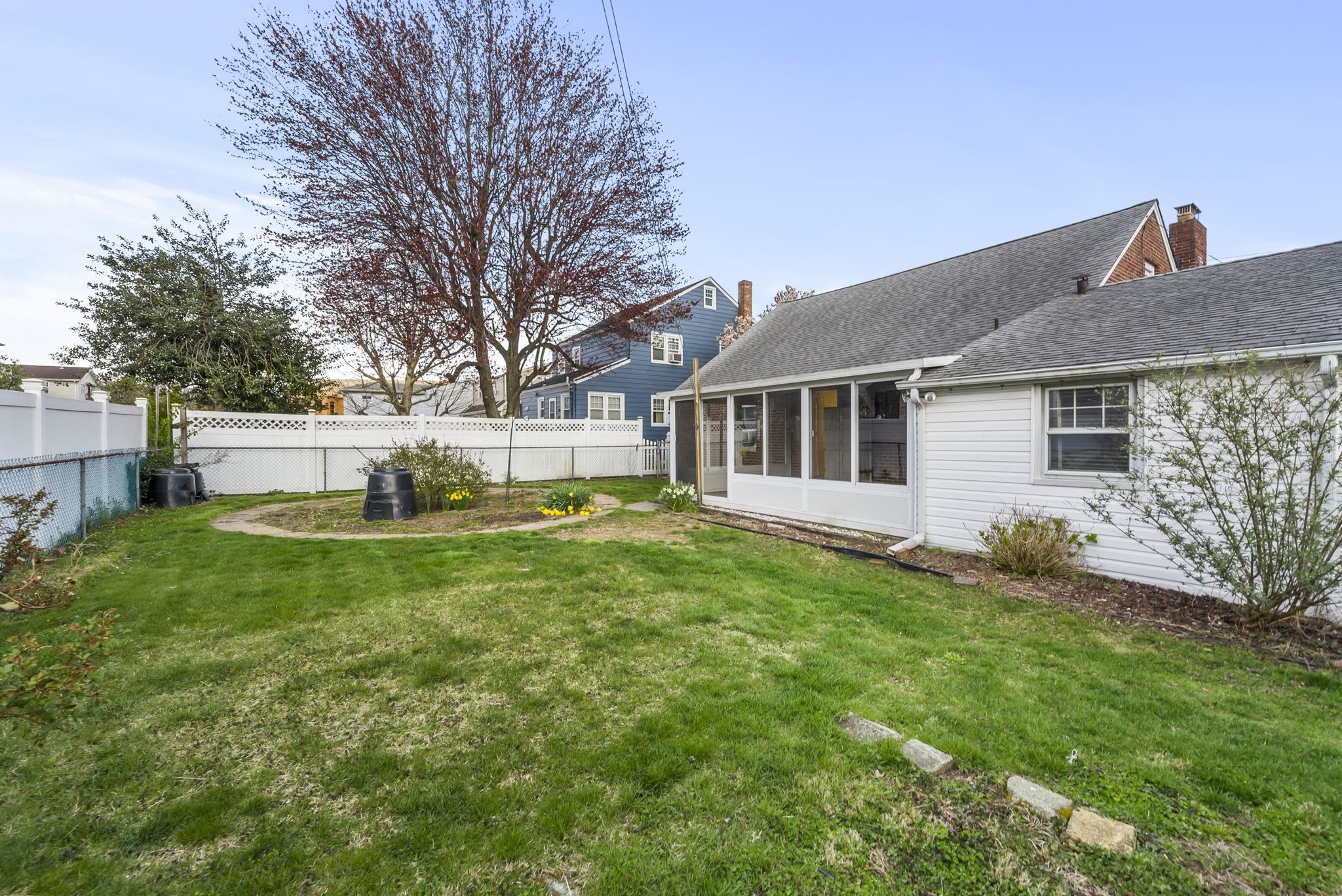 823 3rd Street Secaucus, NJ 07094 - Photo 3 of 19 Gallery Image 3