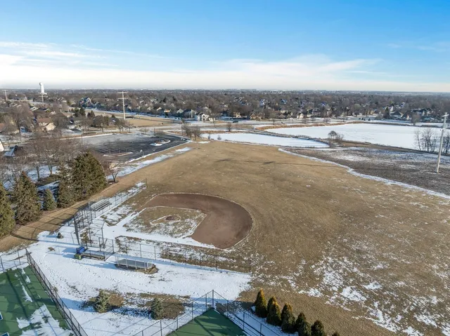 $975,000 | 3111 Landore Drive, Naperville, IL 60564