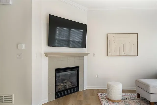 $320,000 | 7615 West 158th Terrace, Overland Park, KS 66223