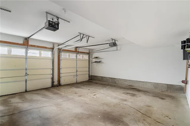 $320,000 | 7615 West 158th Terrace, Overland Park, KS 66223