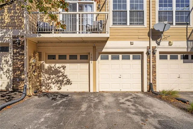 $320,000 | 7615 West 158th Terrace, Overland Park, KS 66223