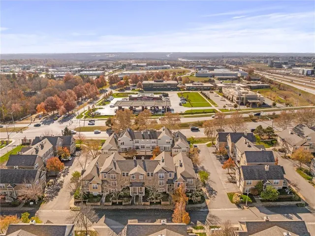 $320,000 | 7615 West 158th Terrace, Overland Park, KS 66223