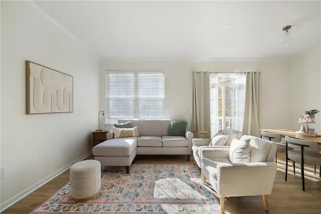 $320,000 | 7615 West 158th Terrace, Overland Park, KS 66223