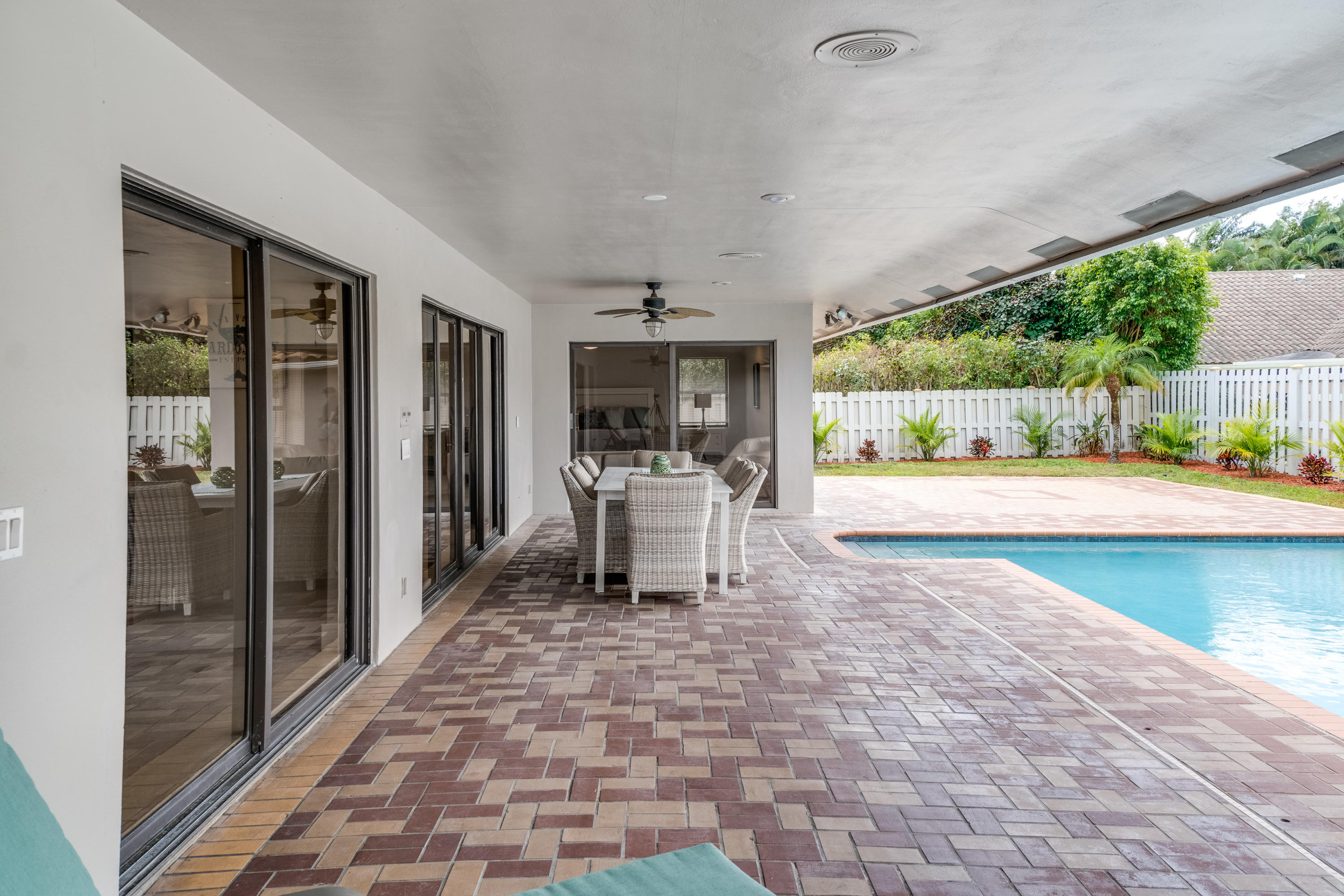 2941 Northwest 28th Terrace Boca Raton, FL 33434 - Photo 29 of 43 Covered patio
