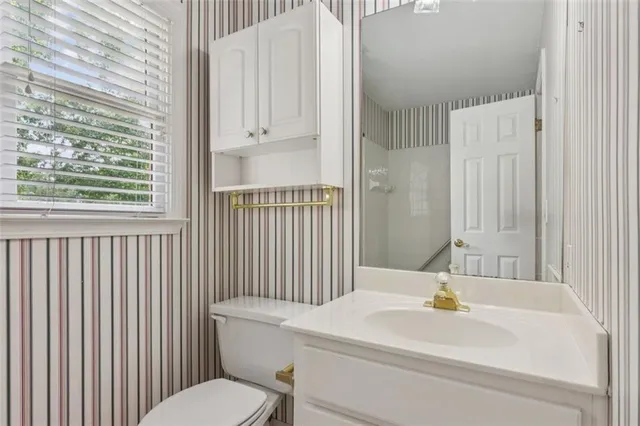 $650,000 | 5918 Nachoochee Trail, Flowery Branch, GA 30542