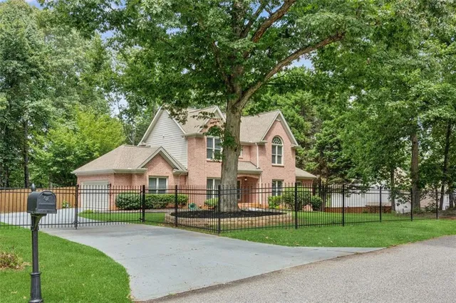 $650,000 | 5918 Nachoochee Trail, Flowery Branch, GA 30542