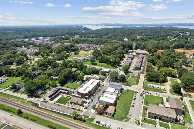 $650,000 | 5918 Nachoochee Trail, Flowery Branch, GA 30542