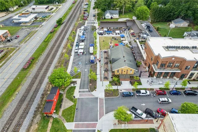 $650,000 | 5918 Nachoochee Trail, Flowery Branch, GA 30542