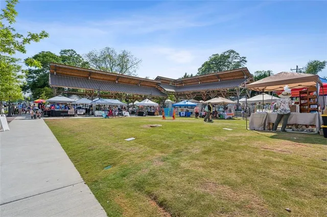 $650,000 | 5918 Nachoochee Trail, Flowery Branch, GA 30542