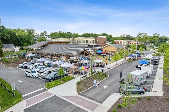 $650,000 | 5918 Nachoochee Trail, Flowery Branch, GA 30542