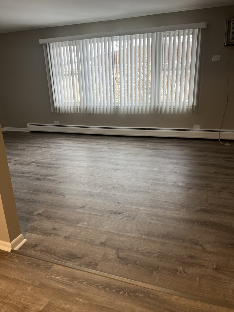 7652 South Harlem Avenue, Unit 3C Bridgeview, IL 60455 - Photo 3 of 9