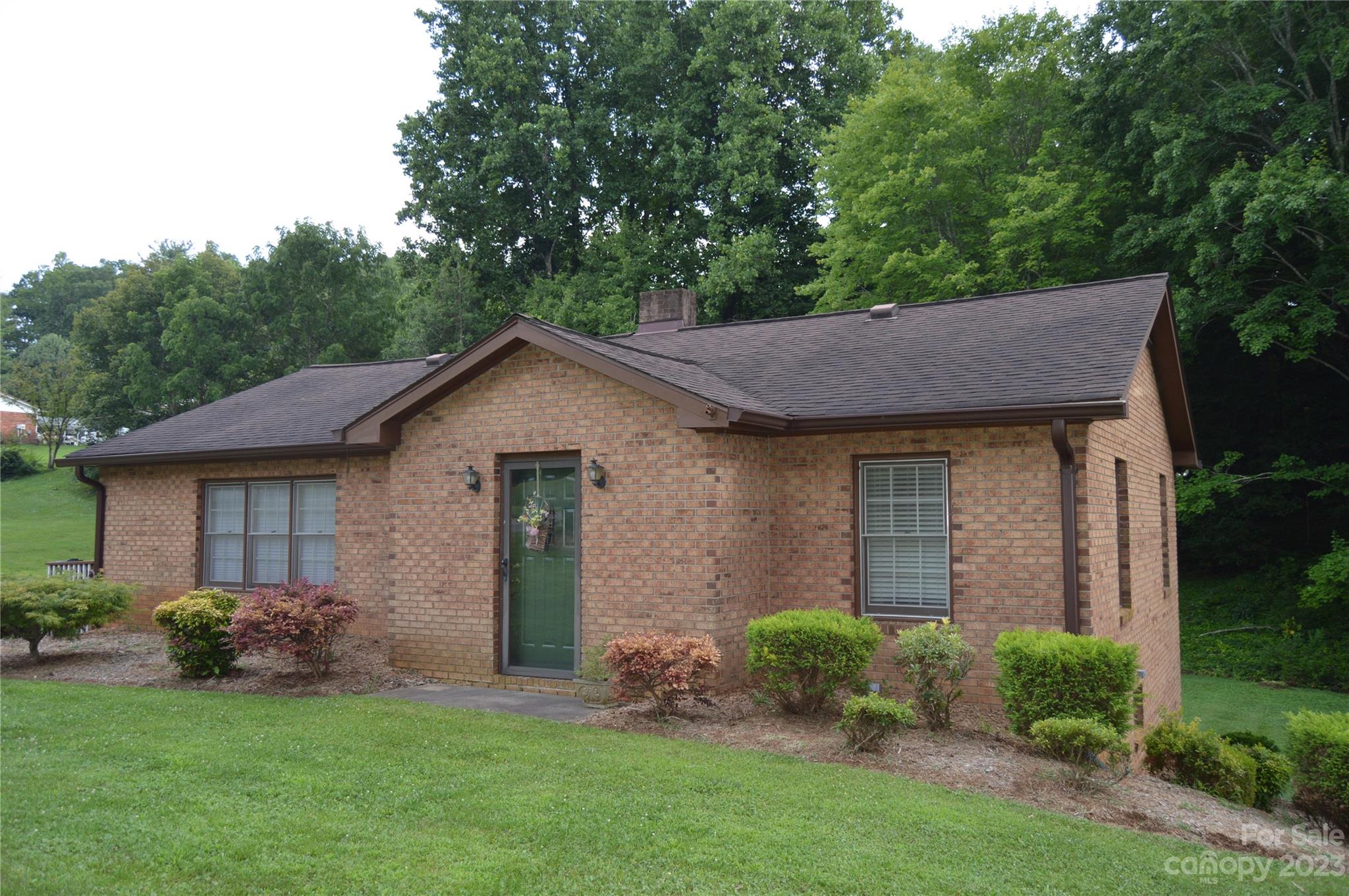 1736 Starcross Road Lenoir, NC 28645 - Photo 12 of 42 Gallery Image 12
