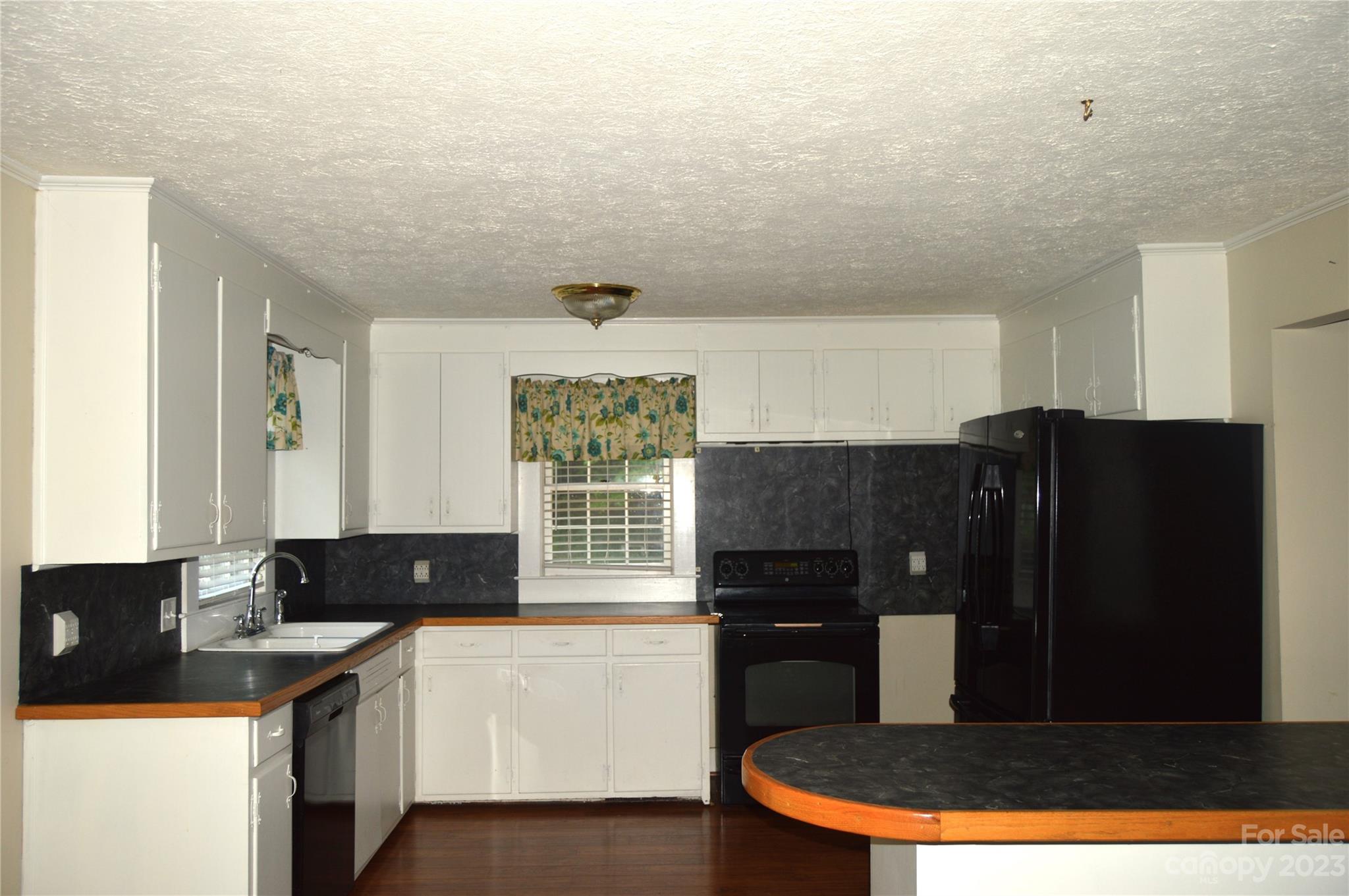1736 Starcross Road Lenoir, NC 28645 - Photo 19 of 42 Gallery Image 19