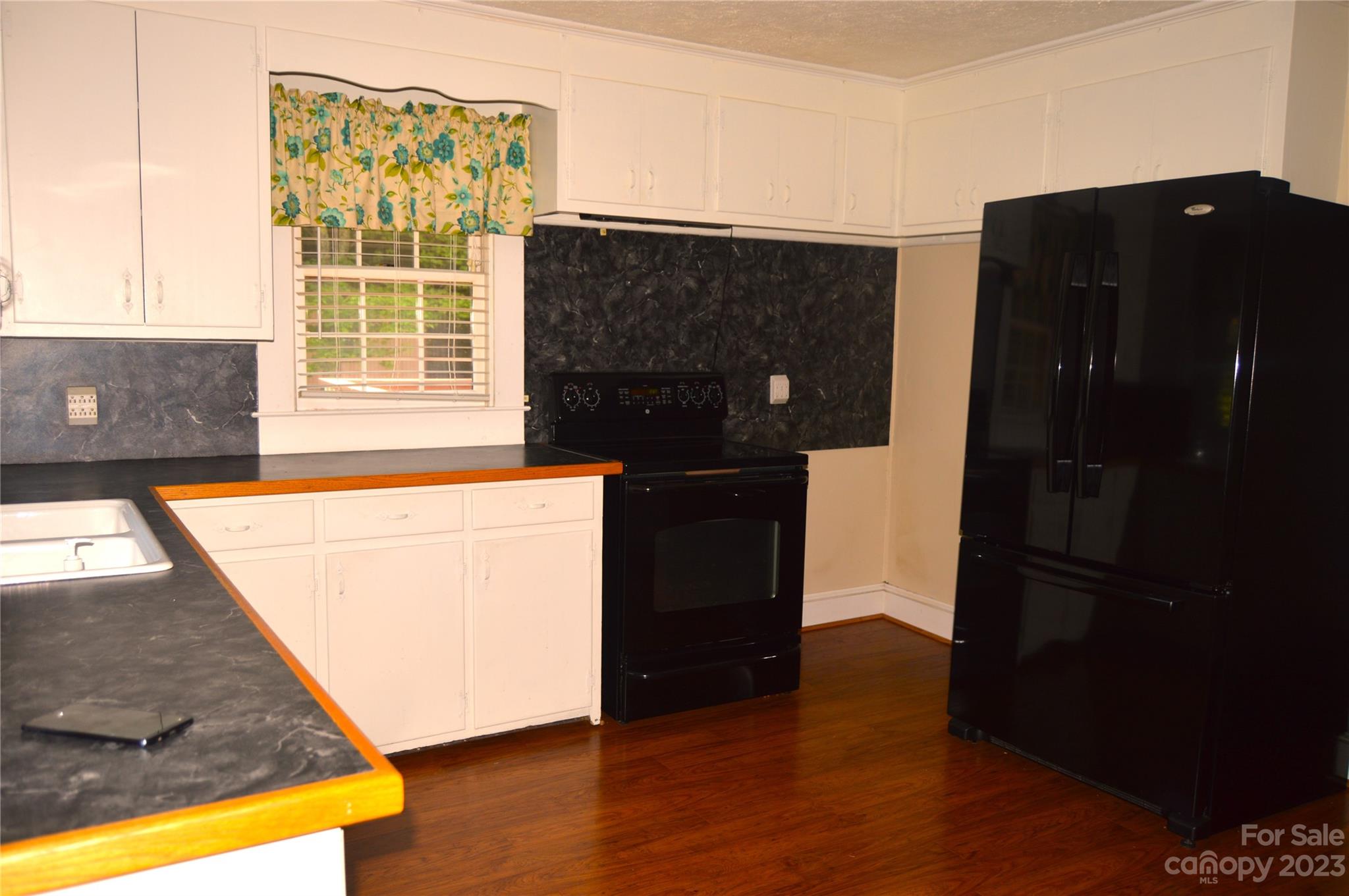 1736 Starcross Road Lenoir, NC 28645 - Photo 22 of 42 Gallery Image 22