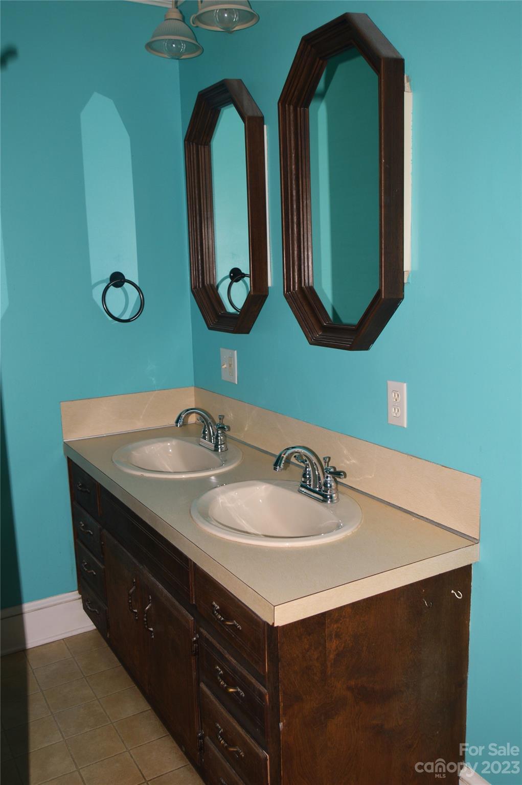 1736 Starcross Road Lenoir, NC 28645 - Photo 29 of 42 Gallery Image 29
