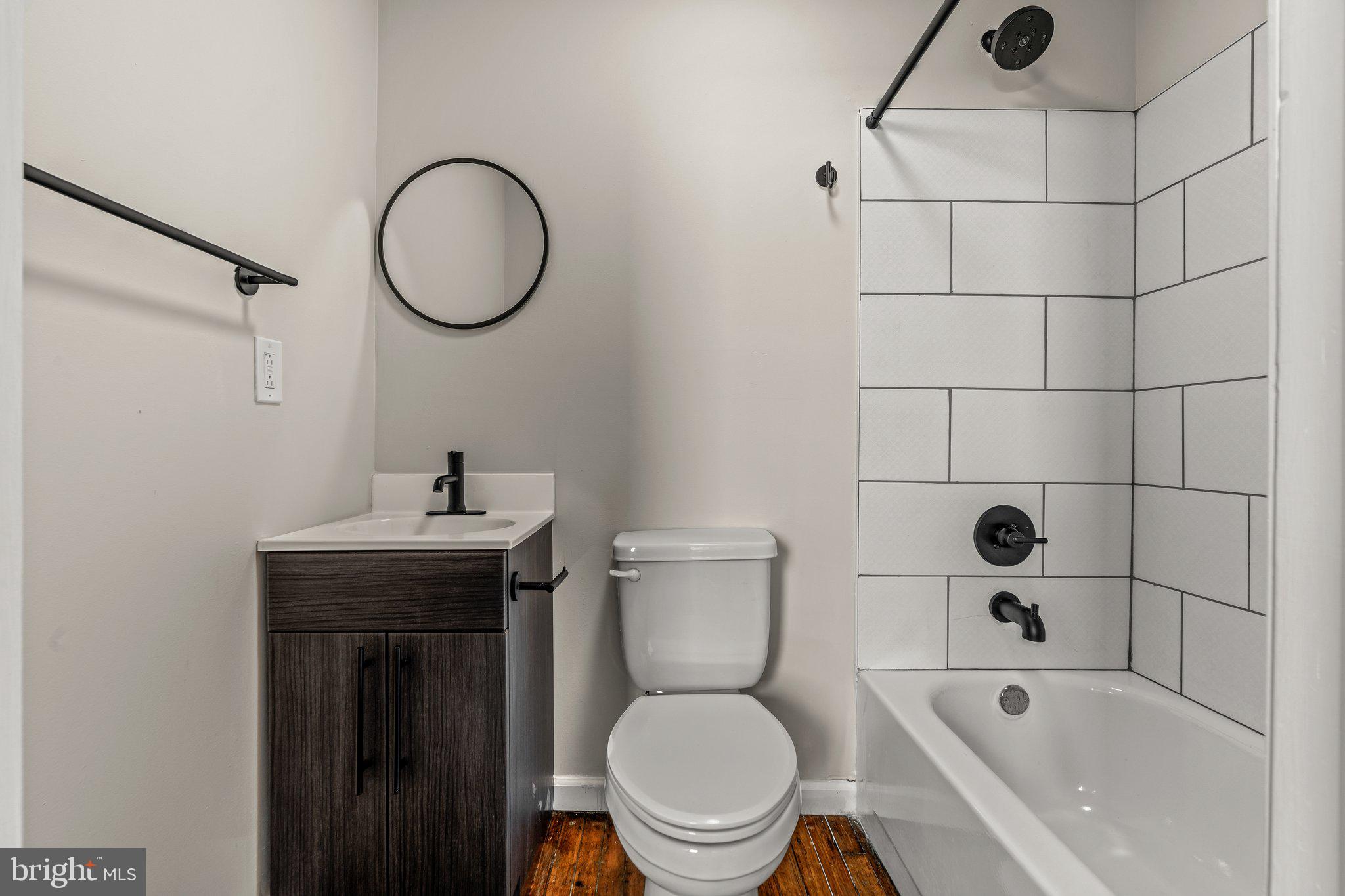 1217-35 Spring Garden Street, Unit 304 Philadelphia, PA 19123 - Photo 16 of 24 Master bath