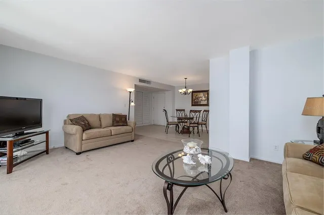 $199,999 | 2800 North Atlantic Avenue, Unit 511, Daytona Beach, FL 32118