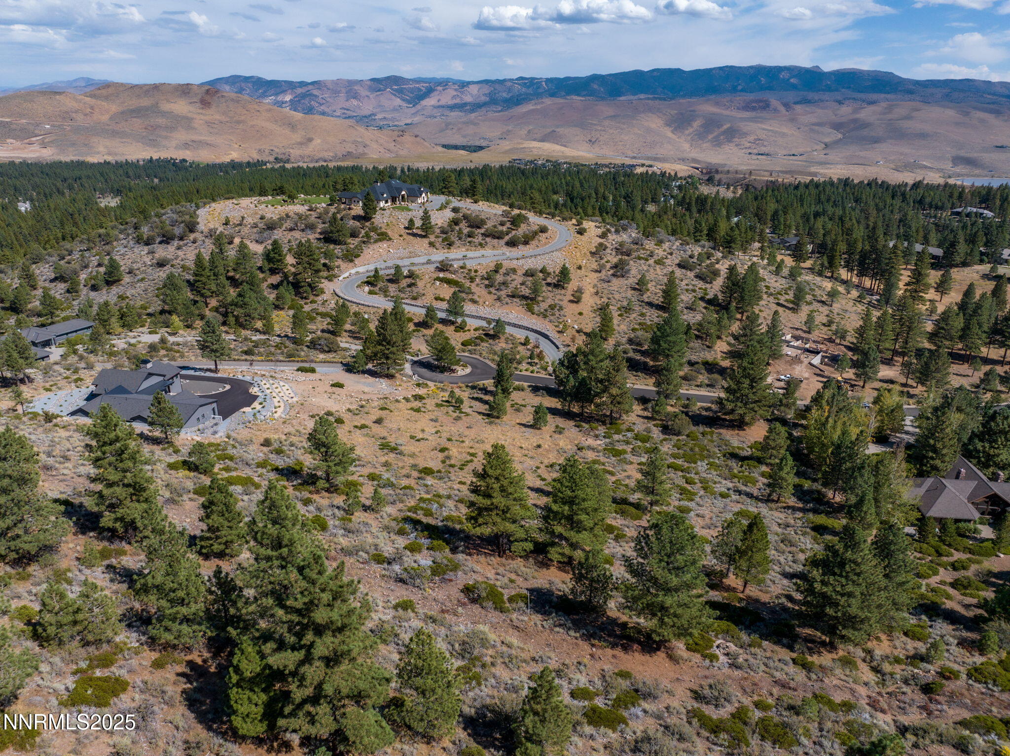 32 Bennington Court Reno, NV 89511 - Photo 19 of 29 a view of city and mountain
