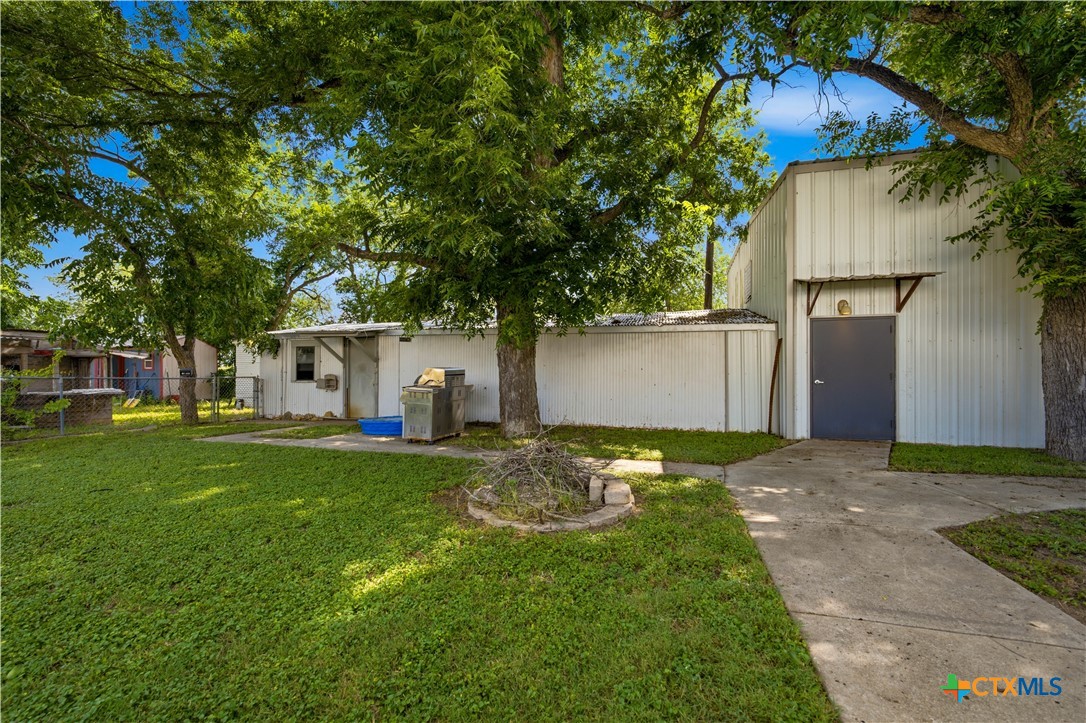 1841 Zuehl Road Marion, TX 78124 - Photo 18 of 20 Workroom/Work Shop