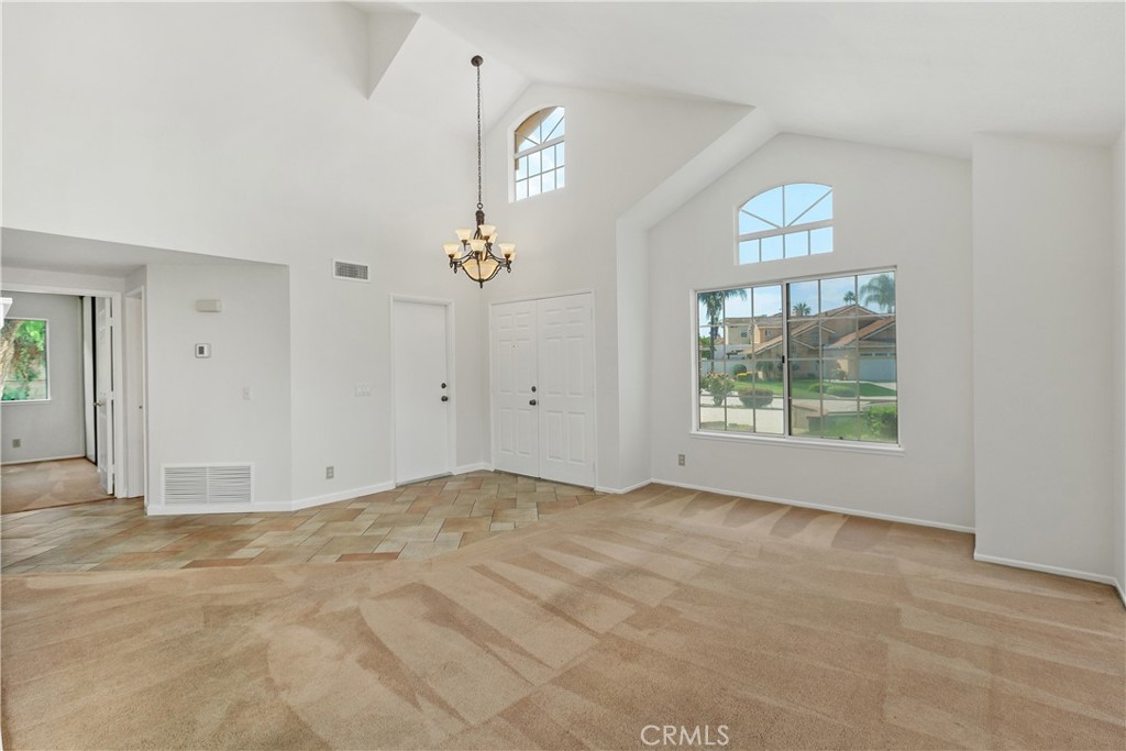 8405 Eastbrook Court Riverside, CA 92504 - Photo 5 of 49 Living Room