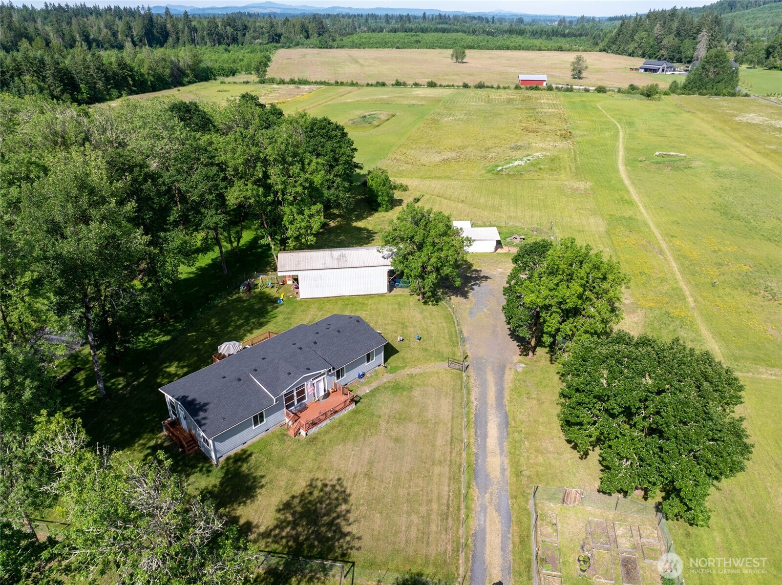 561 Tauscher Road Chehalis, WA 98532 - Photo 5 of 39