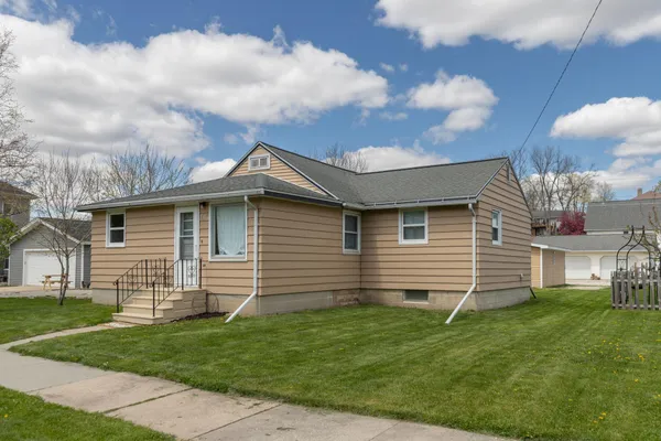 $127,500 | 409 Main Street Southwest, Preston, MN 55965
