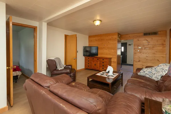 $127,500 | 409 Main Street Southwest, Preston, MN 55965