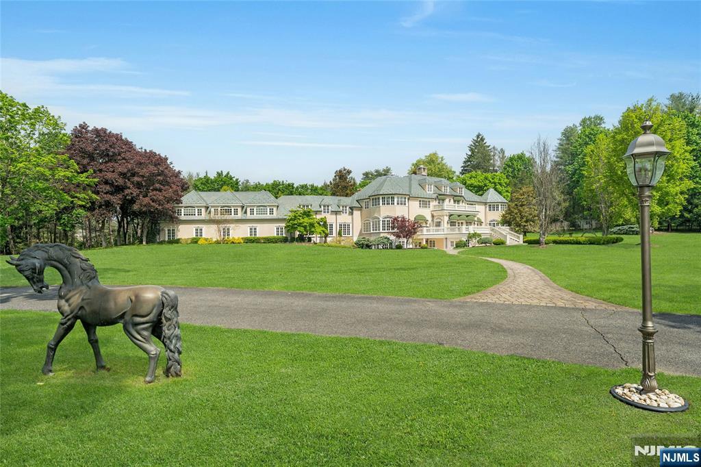 116 East Saddle River Road Saddle River, NJ 07458 - Photo 36 of 42